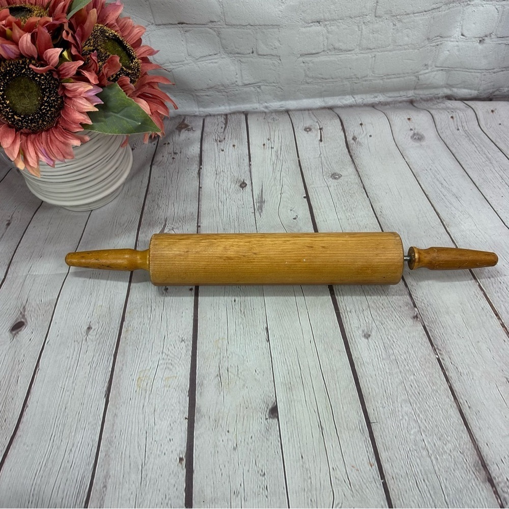 vintage Classic Wooden Rolling Pin for decor countryside cottage